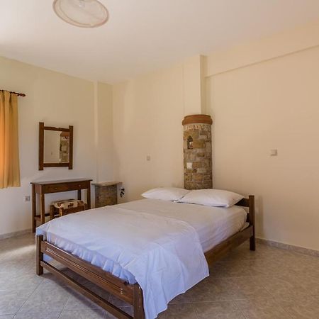 Chioureas Apartments Lévktron Zewnętrze zdjęcie