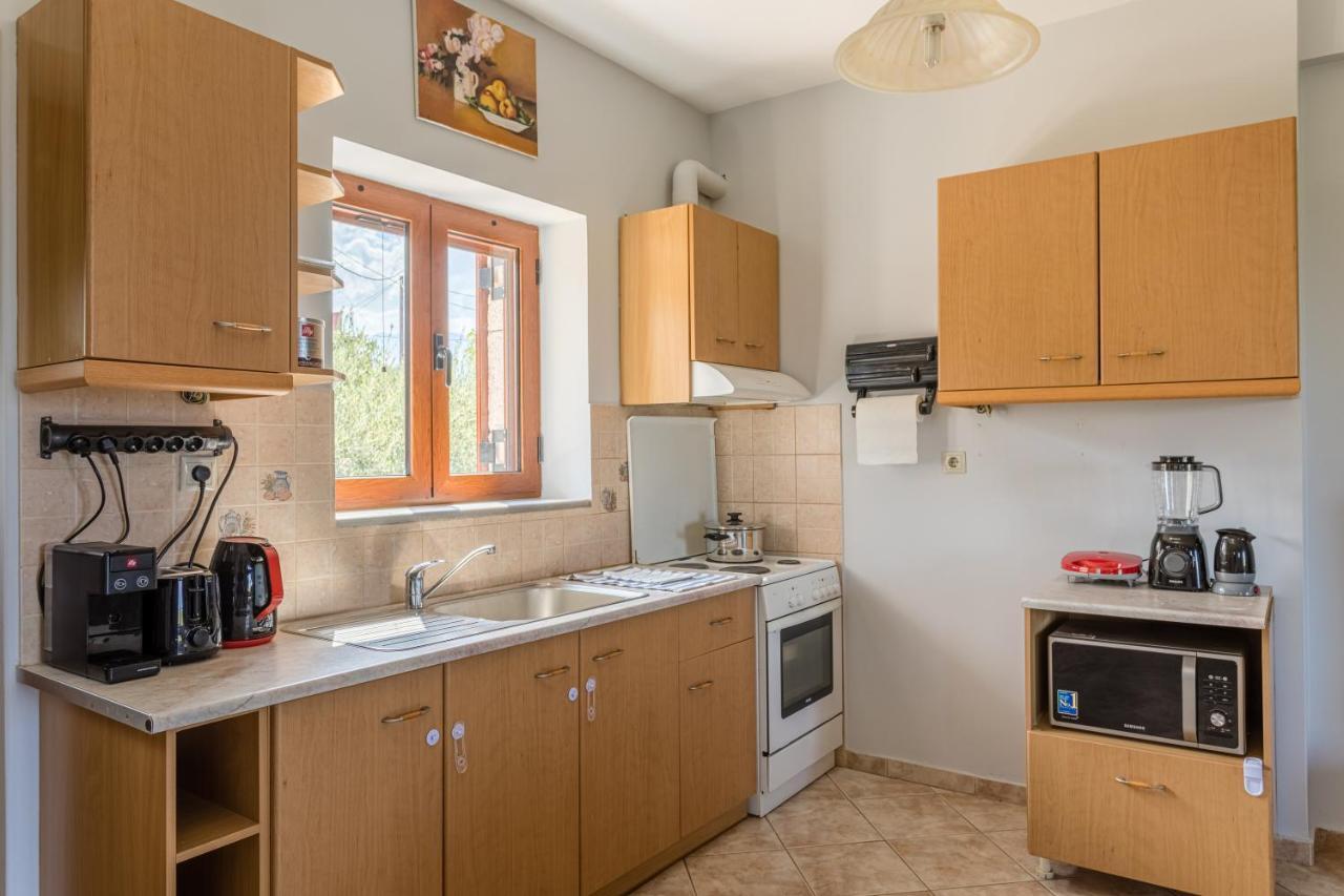 Chioureas Apartments Lévktron Zewnętrze zdjęcie